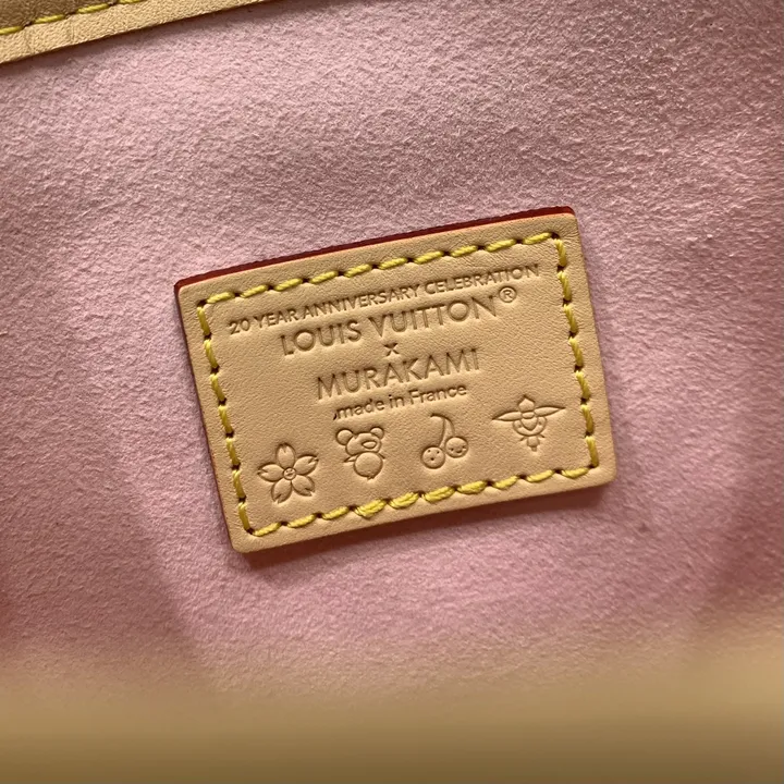 スーパーコピー ルイヴィトン キーホルダー