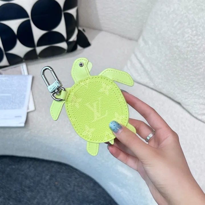 スーパーコピー ルイヴィトン キーホルダー