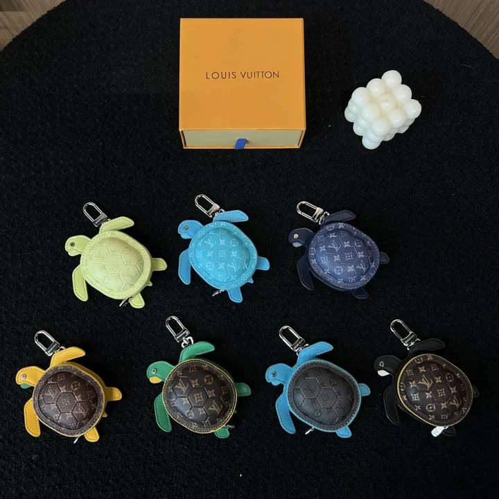 スーパーコピー ルイヴィトン キーホルダー