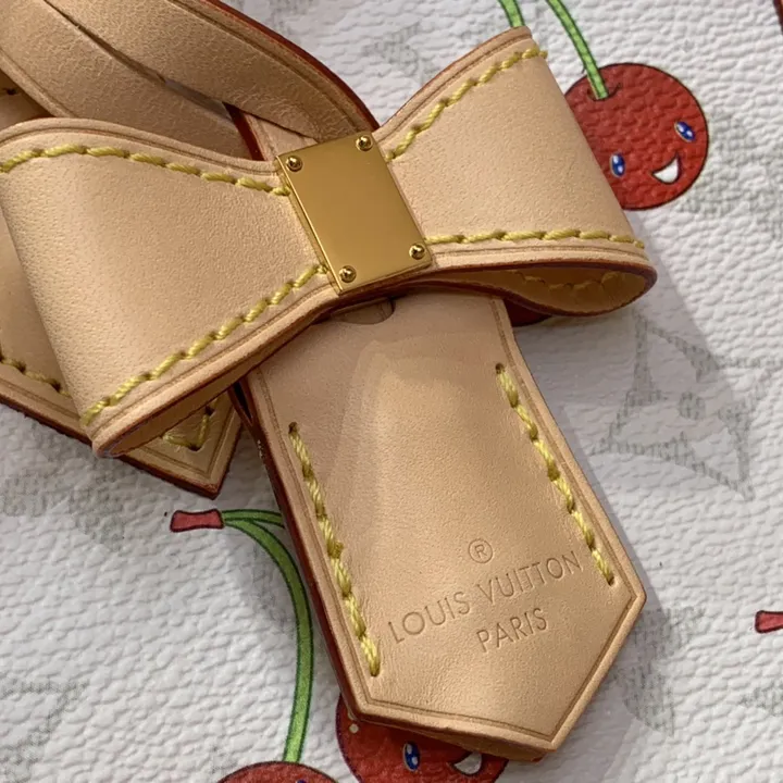 スーパーコピー ルイヴィトン キーホルダー