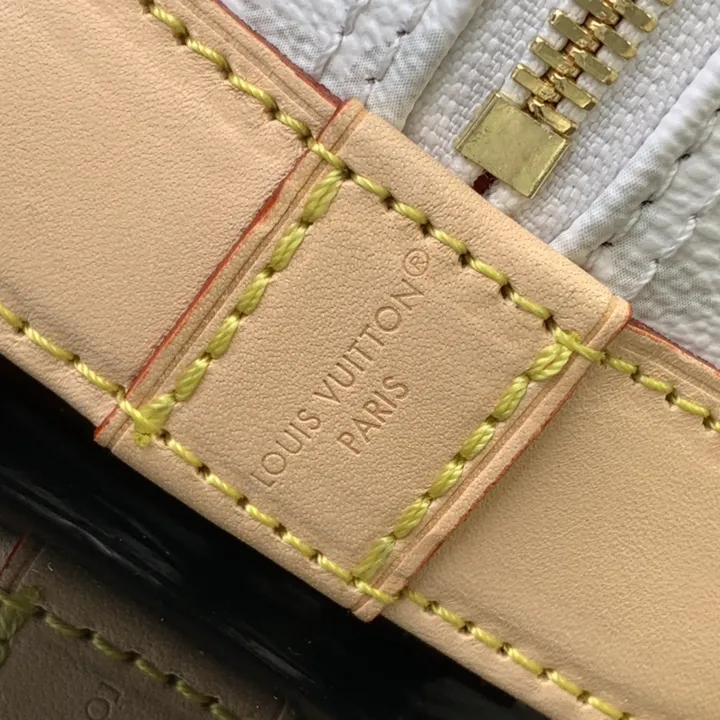 スーパーコピー ルイヴィトン キーホルダー