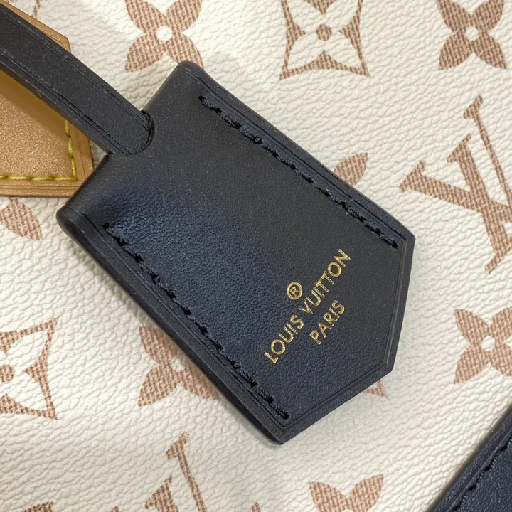 スーパーコピー ルイヴィトン キーホルダー