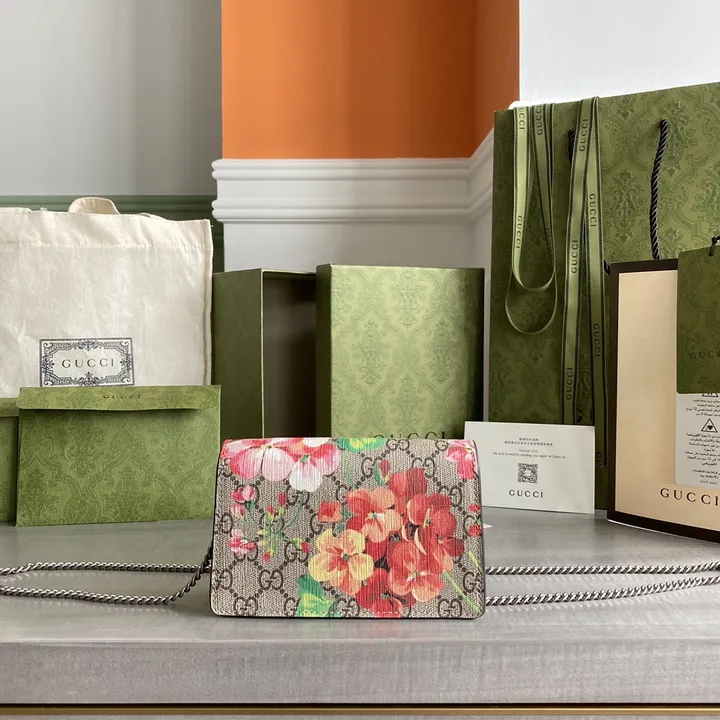 スーパーコピー グッチ キーホルダー