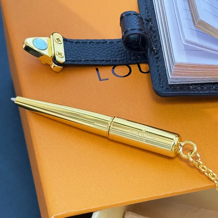 スーパーコピー ルイヴィトン キーホルダー