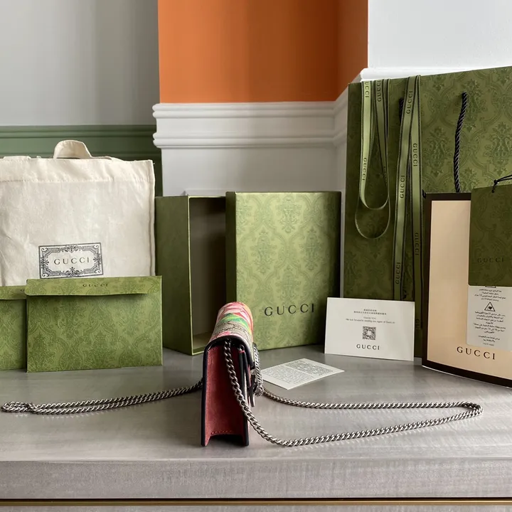 スーパーコピー ルイヴィトン キーホルダー