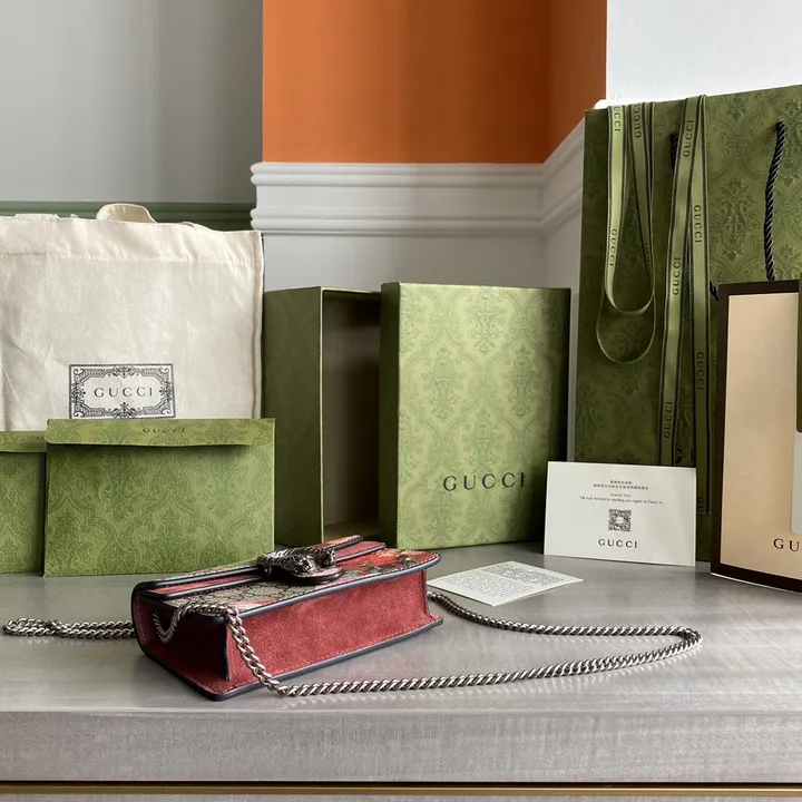 スーパーコピー ルイヴィトン キーホルダー