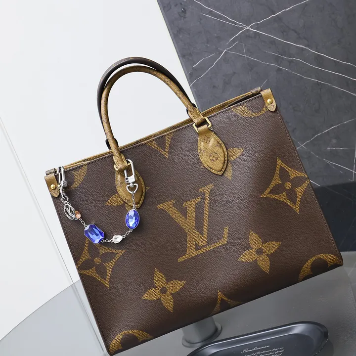 スーパーコピー ルイヴィトン キーホルダー