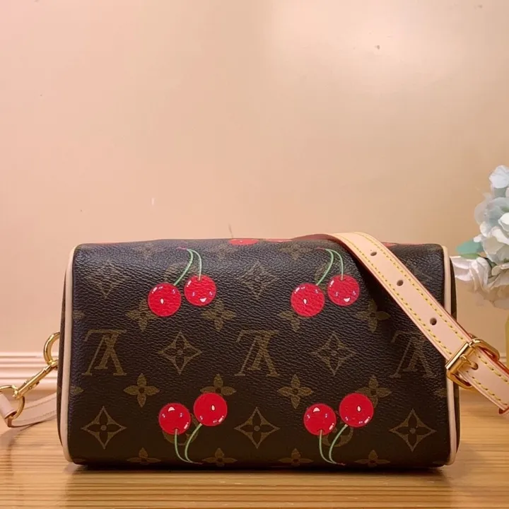 スーパーコピー ルイヴィトン キーホルダー