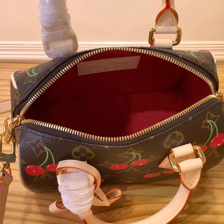 スーパーコピー ルイヴィトン キーホルダー