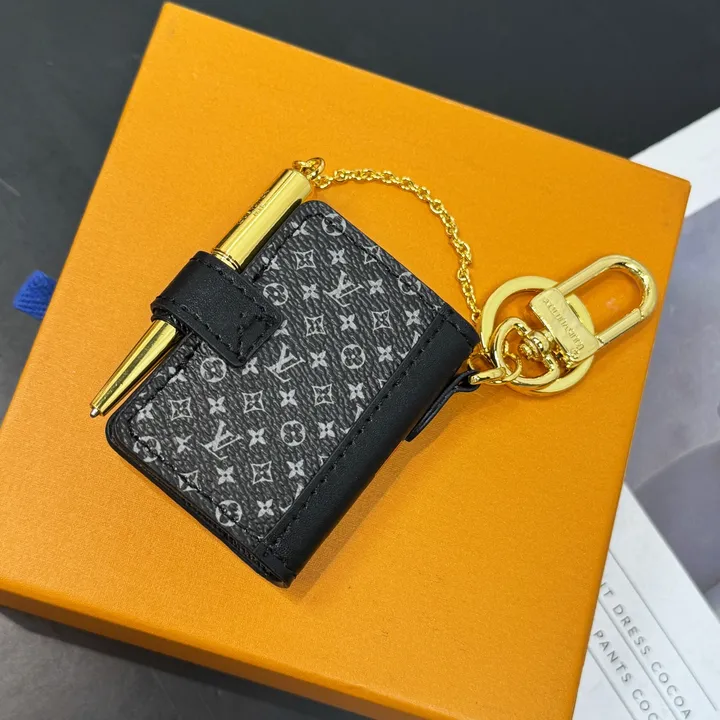 スーパーコピー ルイヴィトン キーホルダー