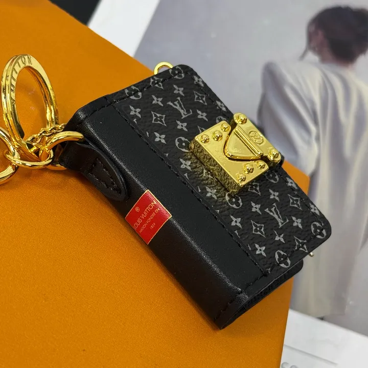 スーパーコピー ルイヴィトン キーホルダー