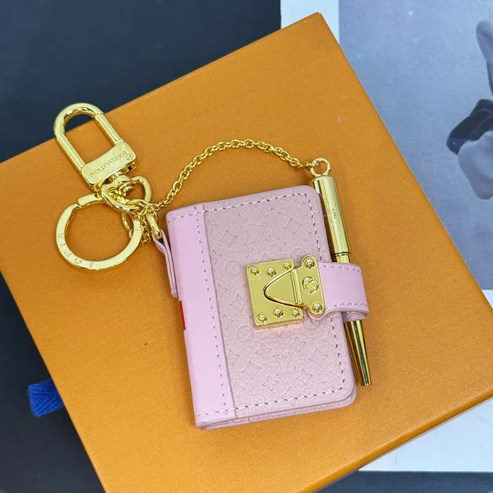 スーパーコピー ルイヴィトン キーホルダー