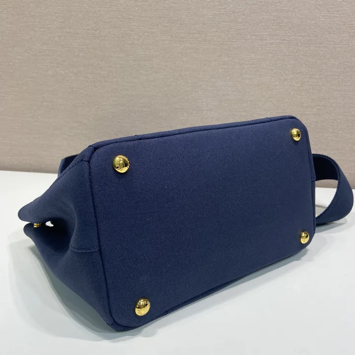 スーパーコピー バレンシアガ キーホルダー