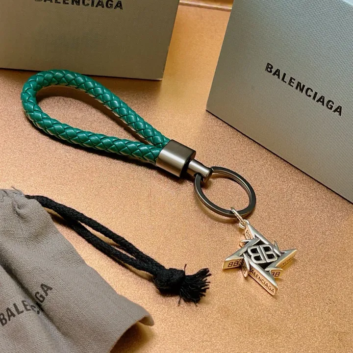 スーパーコピー バレンシアガ キーホルダー