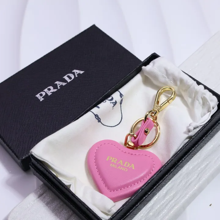 スーパーコピー プラダ キーホルダー
