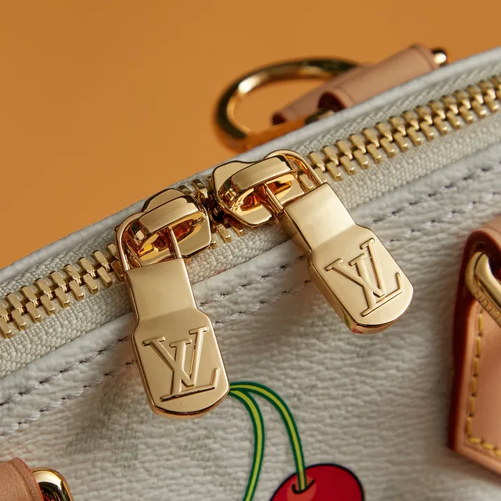 スーパーコピー ルイヴィトン キーホルダー