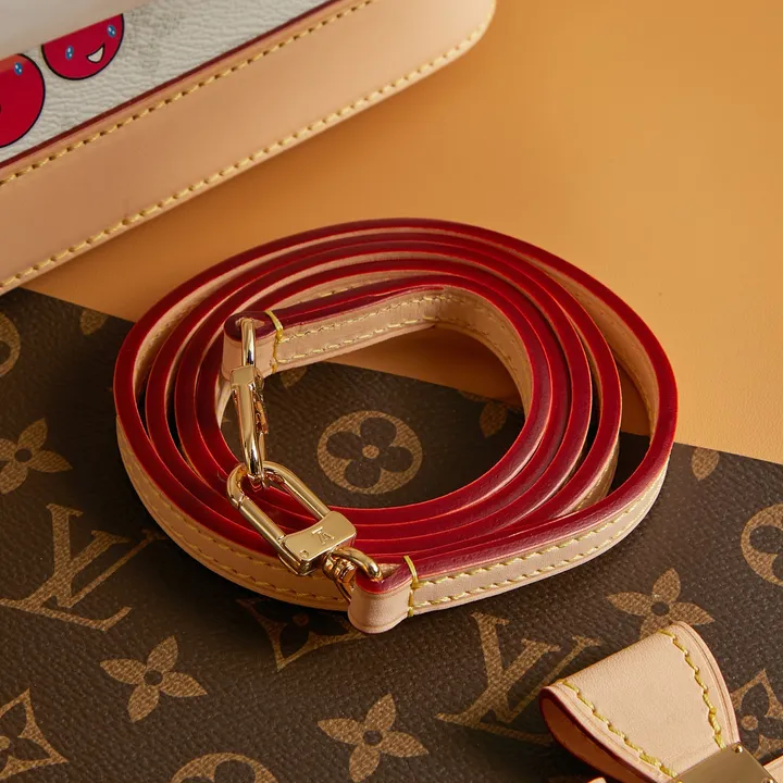 スーパーコピー ルイヴィトン キーホルダー