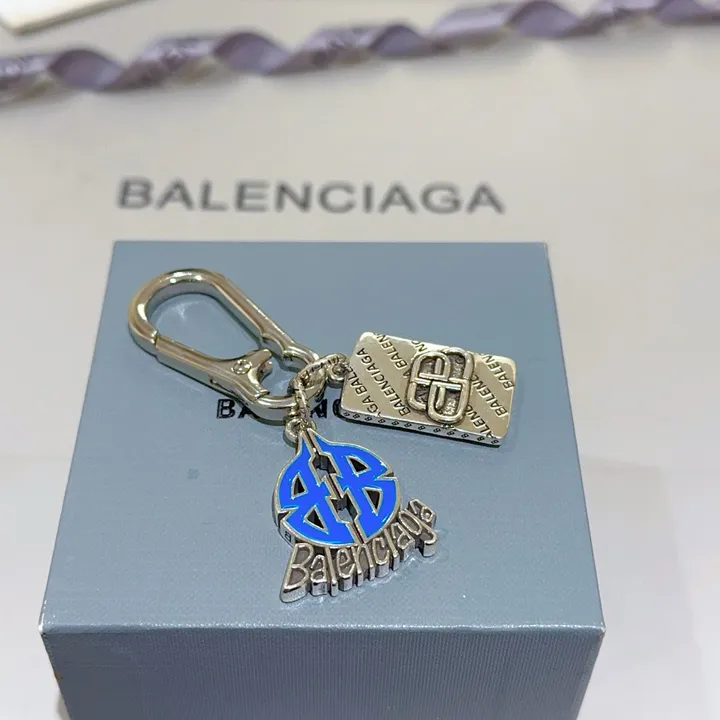 スーパーコピー バレンシアガ キーホルダー