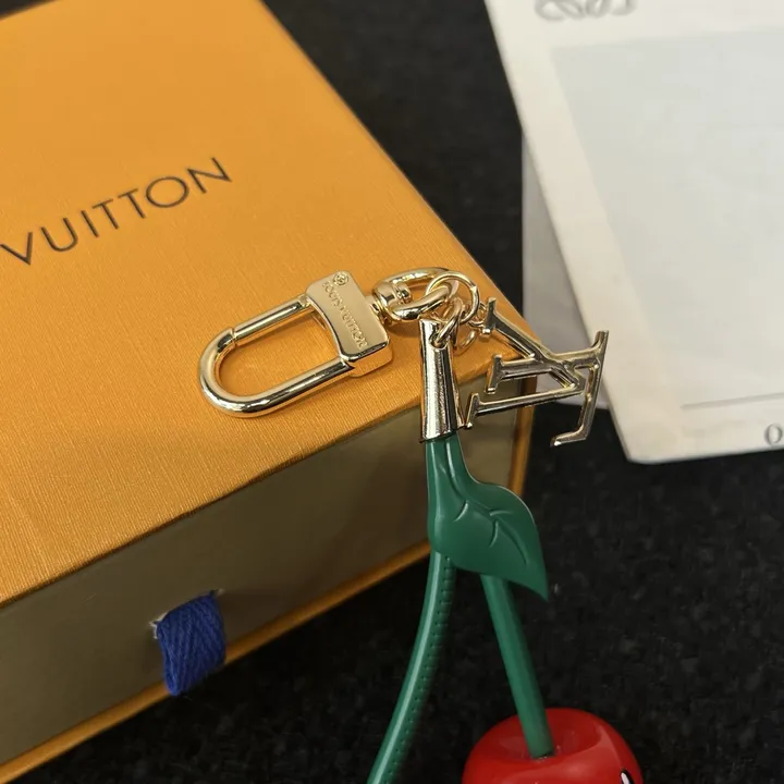 スーパーコピー ルイヴィトン キーホルダー