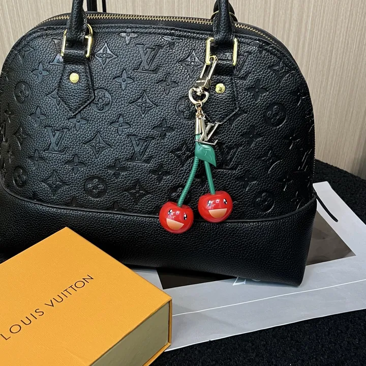 スーパーコピー ルイヴィトン キーホルダー