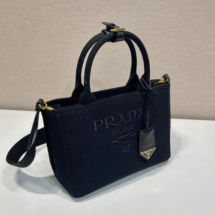 スーパーコピー プラダ キーホルダー