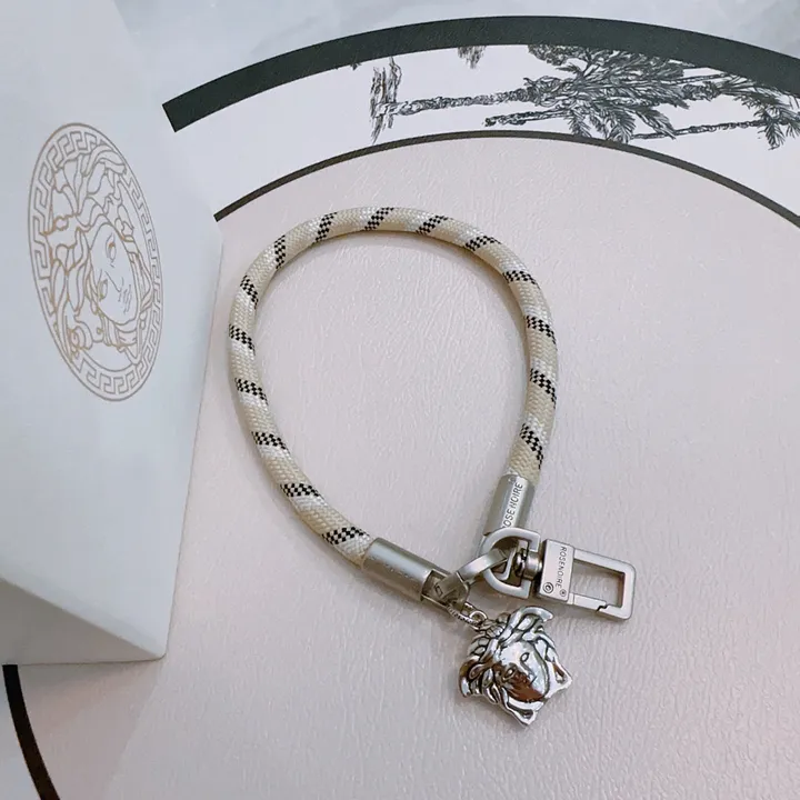 スーパーコピー プラダ キーホルダー