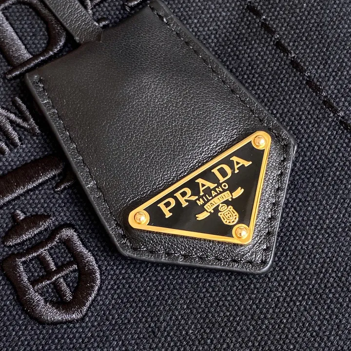 スーパーコピー バレンシアガ キーホルダー