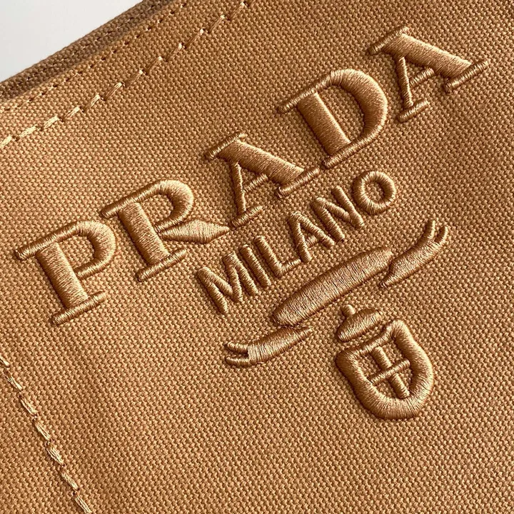 スーパーコピー バレンシアガ キーホルダー