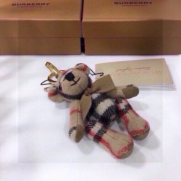 スーパーコピー プラダ キーホルダー