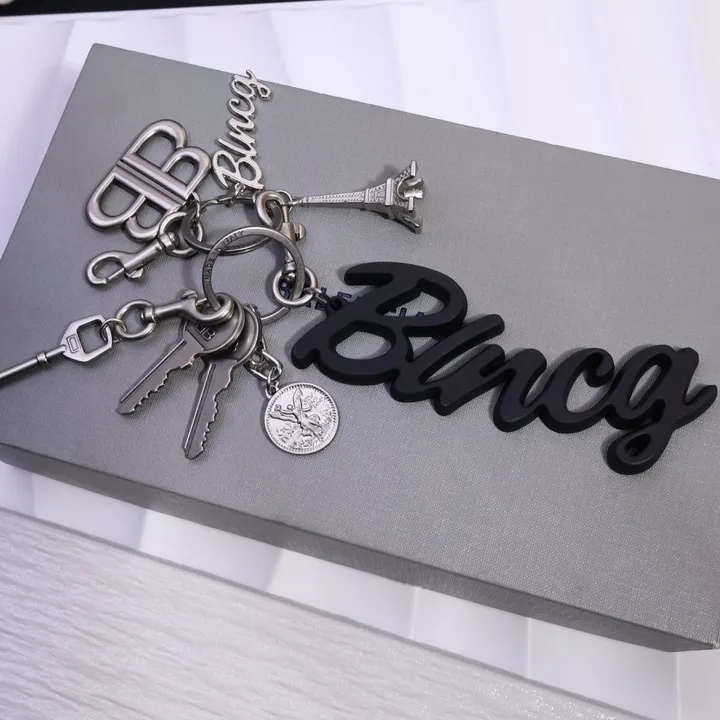 スーパーコピー バレンシアガ キーホルダー