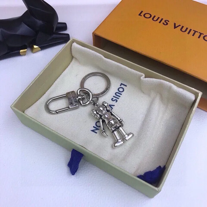 スーパーコピー ミュウミュウ キーホルダー