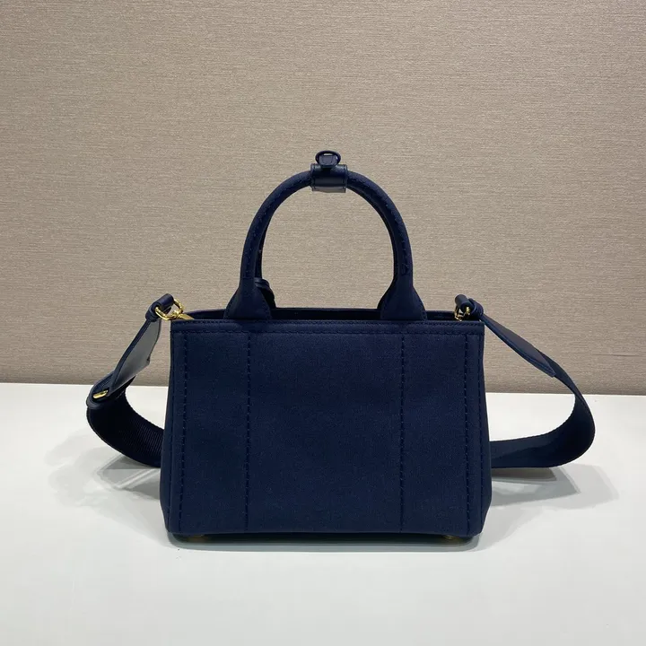 スーパーコピー プラダ キーホルダー