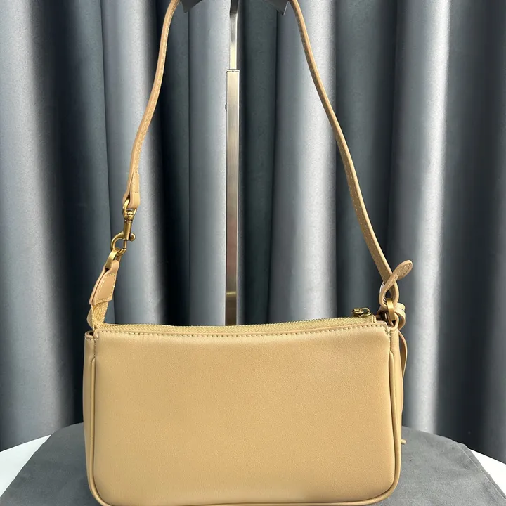 スーパーコピー ディオール キーホルダー