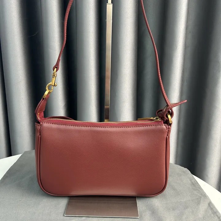 スーパーコピー ディオール キーホルダー