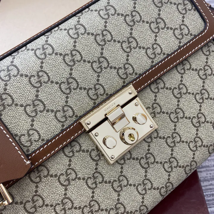 スーパーコピー グッチ キーホルダー