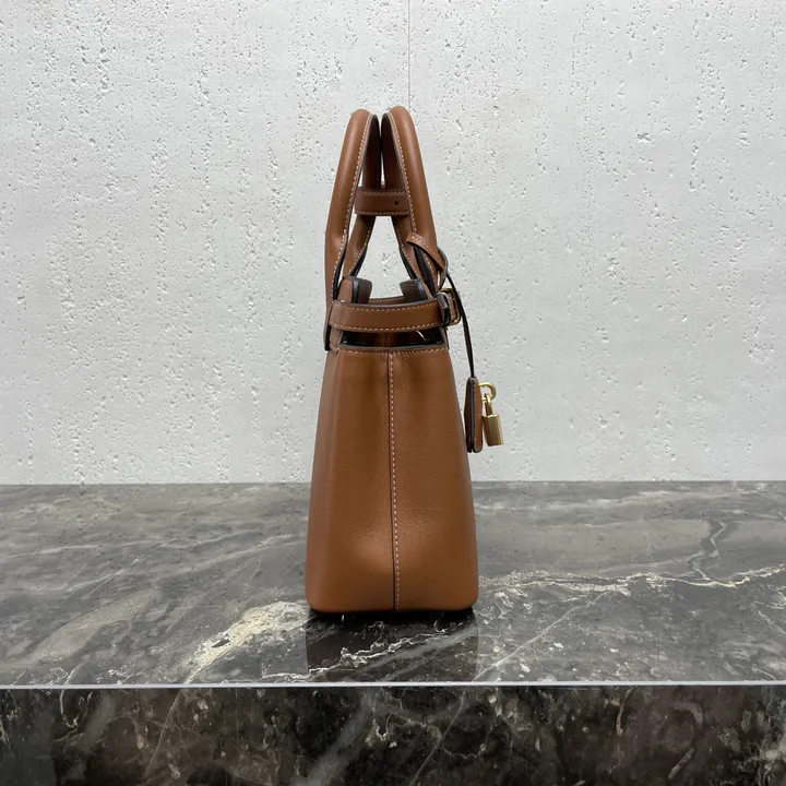 スーパーコピー セリーヌ キーホルダー