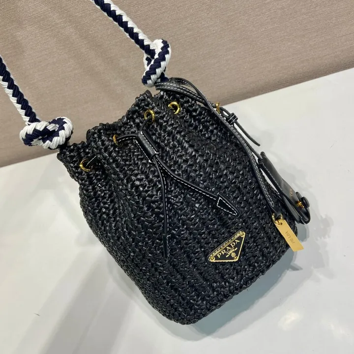 スーパーコピー バレンシアガ キーホルダー