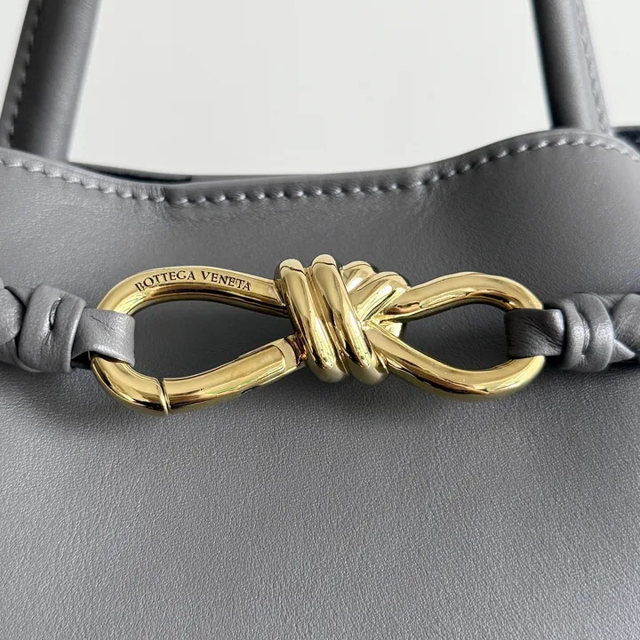 スーパーコピー ボッテガ ヴェネタ キーホルダー