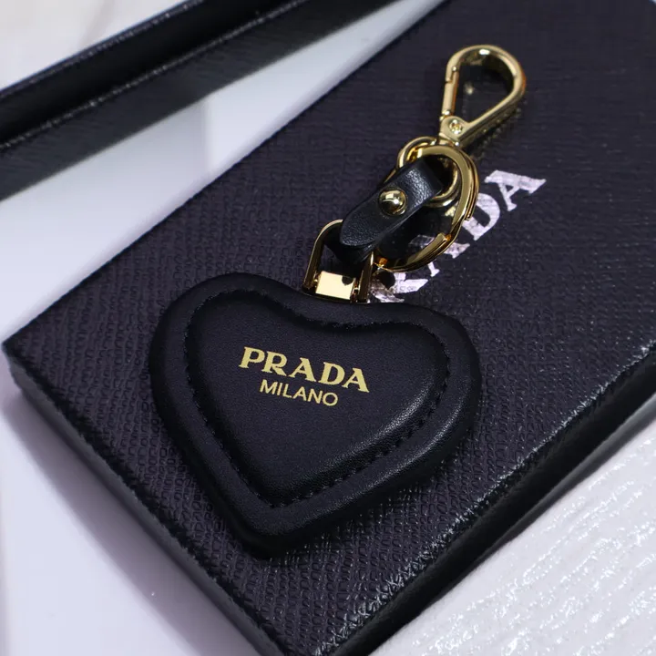 スーパーコピー プラダ キーホルダー