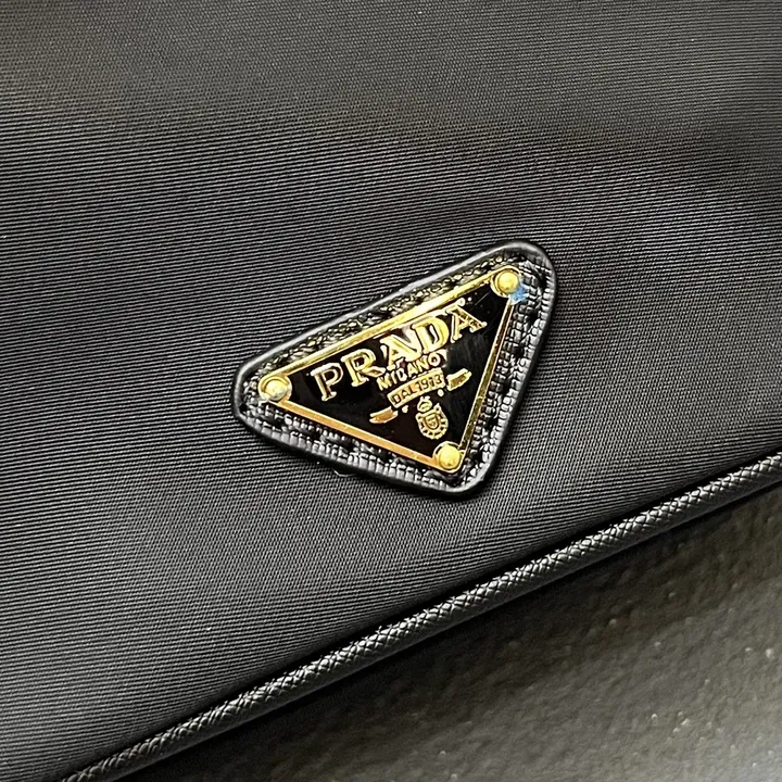 スーパーコピー バレンシアガ キーホルダー