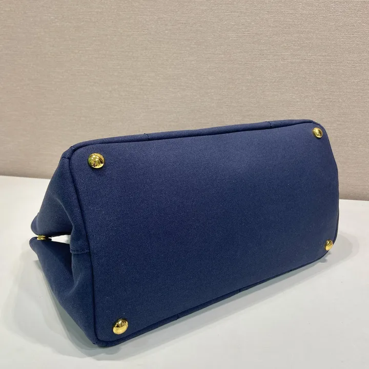 スーパーコピー プラダ キーホルダー