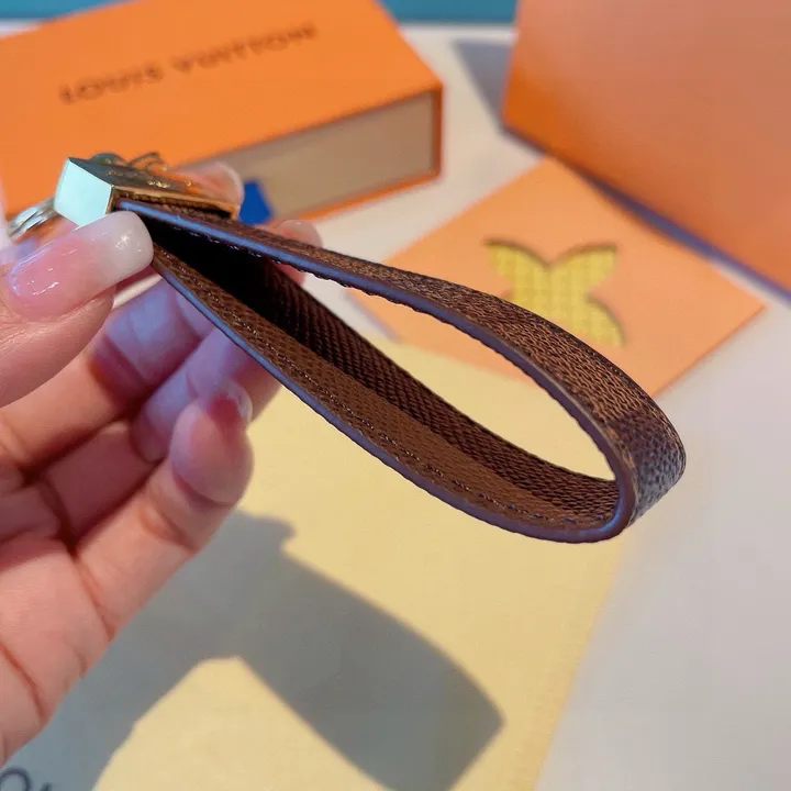 スーパーコピー フェンディ キーホルダー