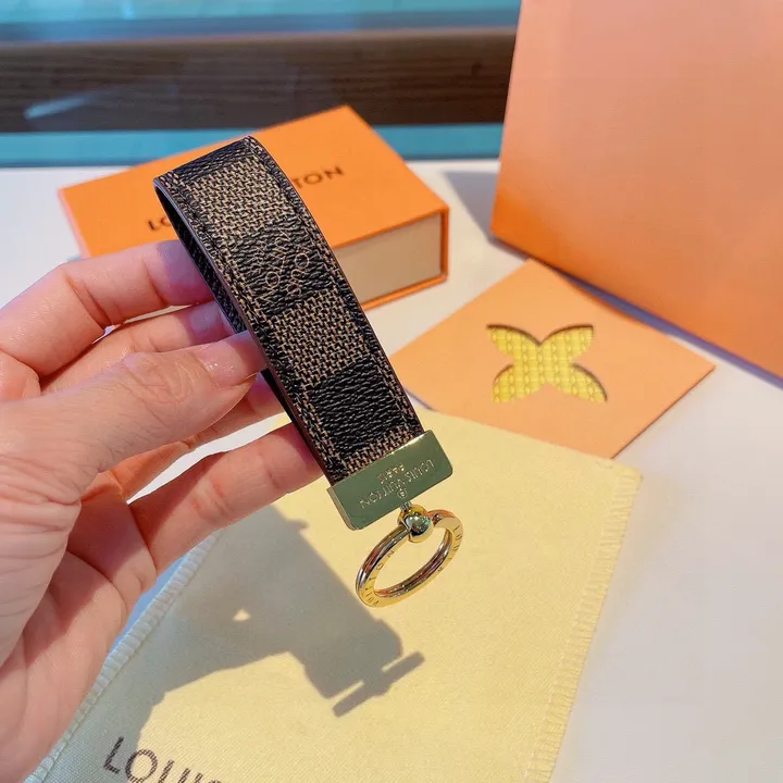 スーパーコピー フェンディ キーホルダー