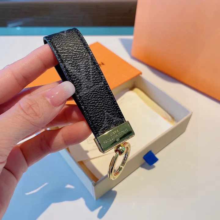 スーパーコピー フェンディ キーホルダー