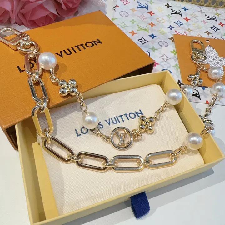 スーパーコピー フェンディ キーホルダー