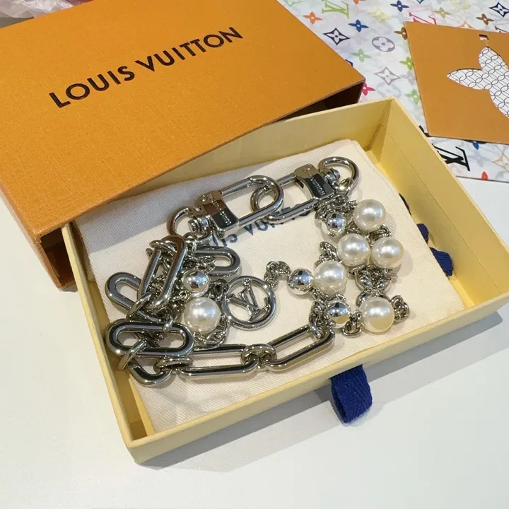 スーパーコピー フェンディ キーホルダー