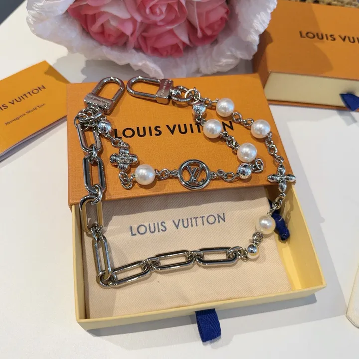 スーパーコピー フェンディ キーホルダー