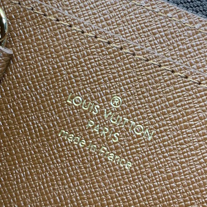 スーパーコピー ルイヴィトン キーホルダー