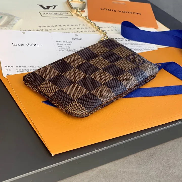 スーパーコピー ルイヴィトン キーホルダー