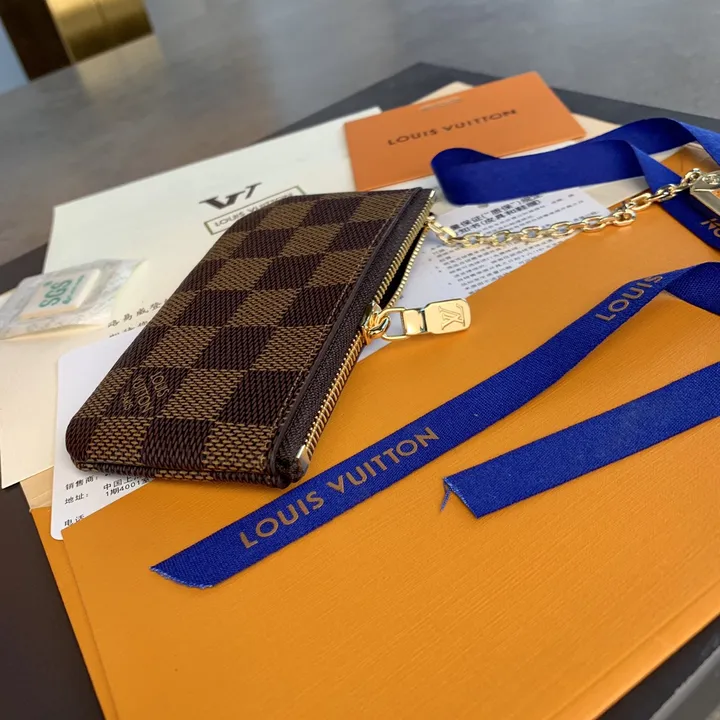 スーパーコピー ルイヴィトン キーホルダー